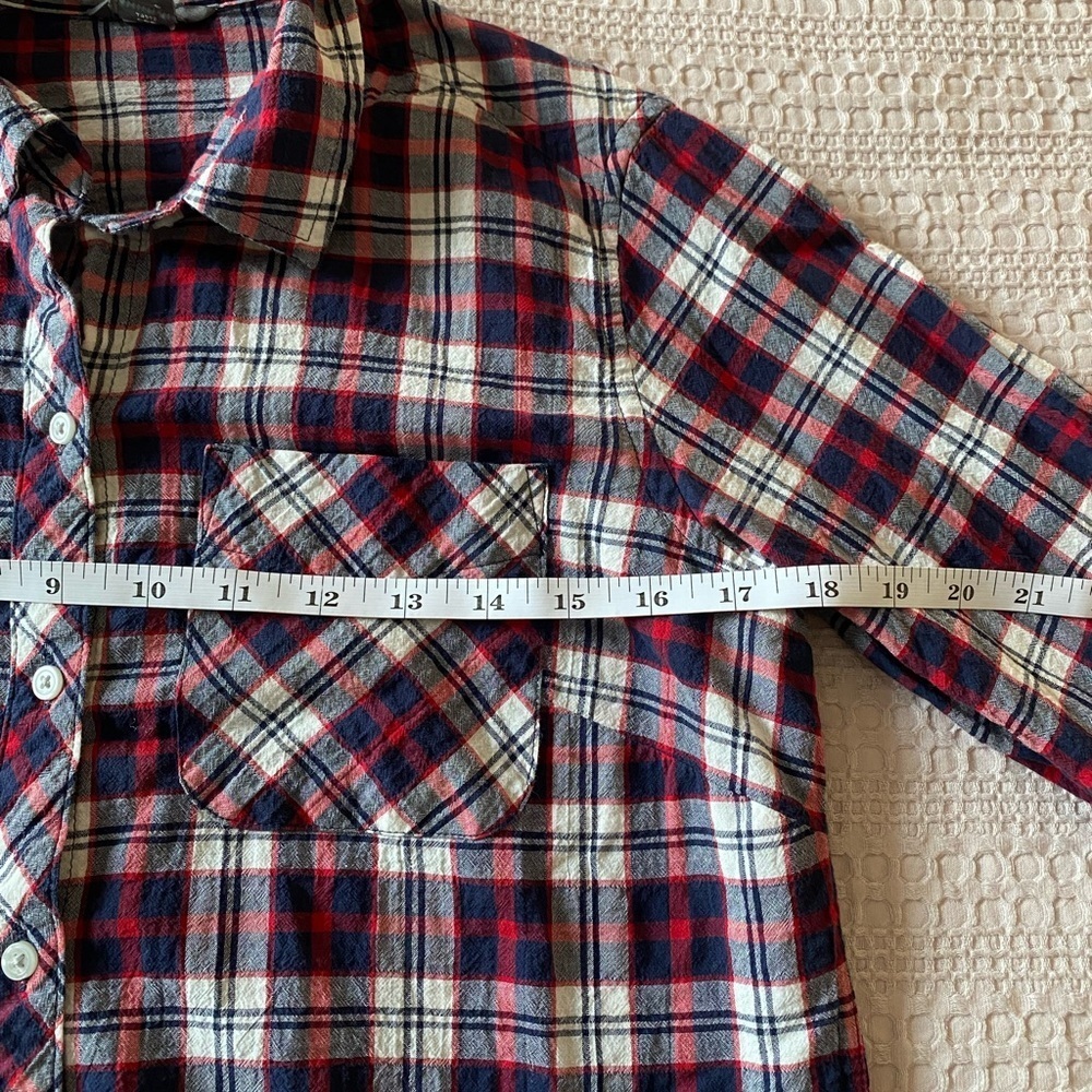 Eddie Bauer Women’s Flannel Classic Fit Lightweight Cotton Hiking Shirt Travel - Picture 8 of 9